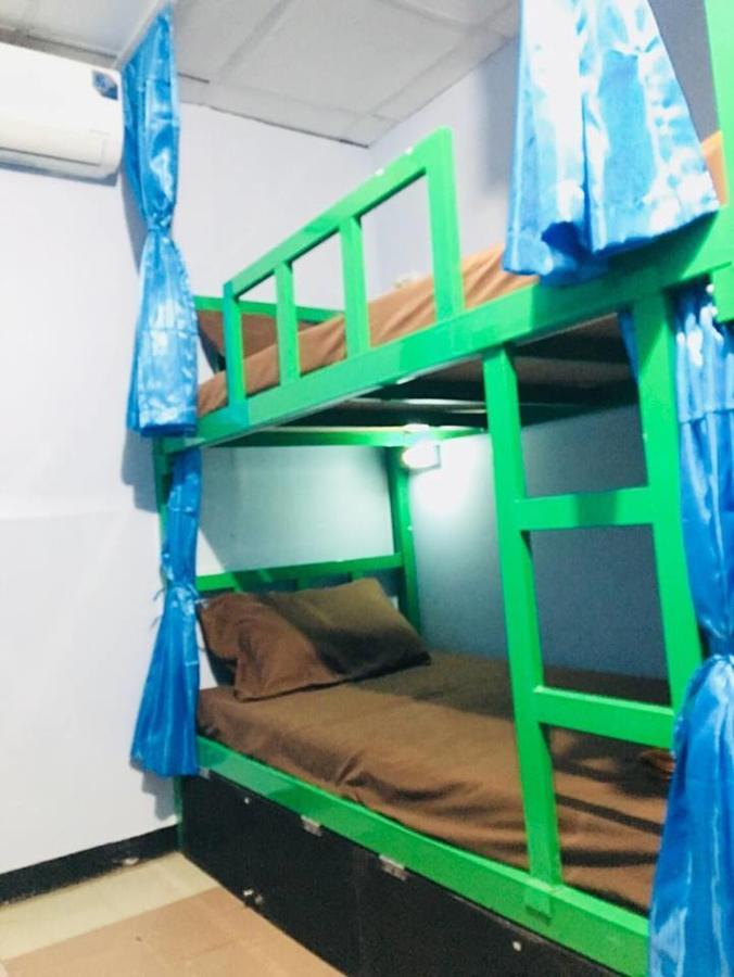Vr Hostel Bangkok Extérieur photo